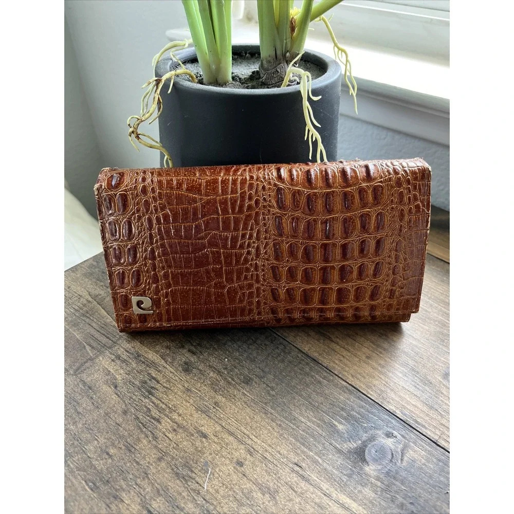 Pierre Cardin vintage alligator woman's accordion wallet cocoa brown